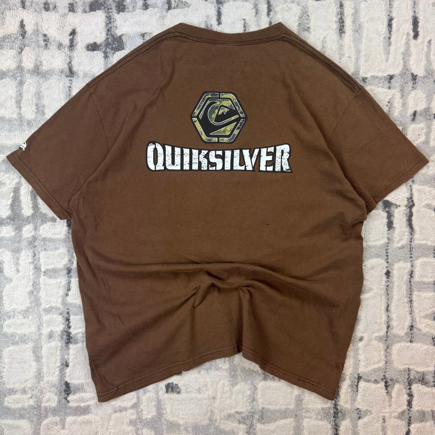 Vintage Quiksilver T-shirt Brown L