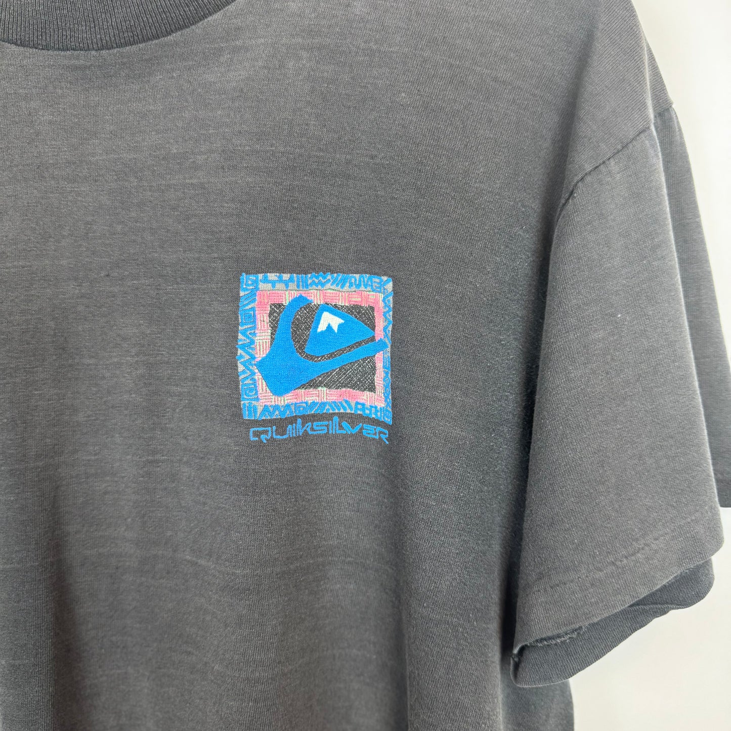 Vintage 90's Quiksilver T-Shirt M