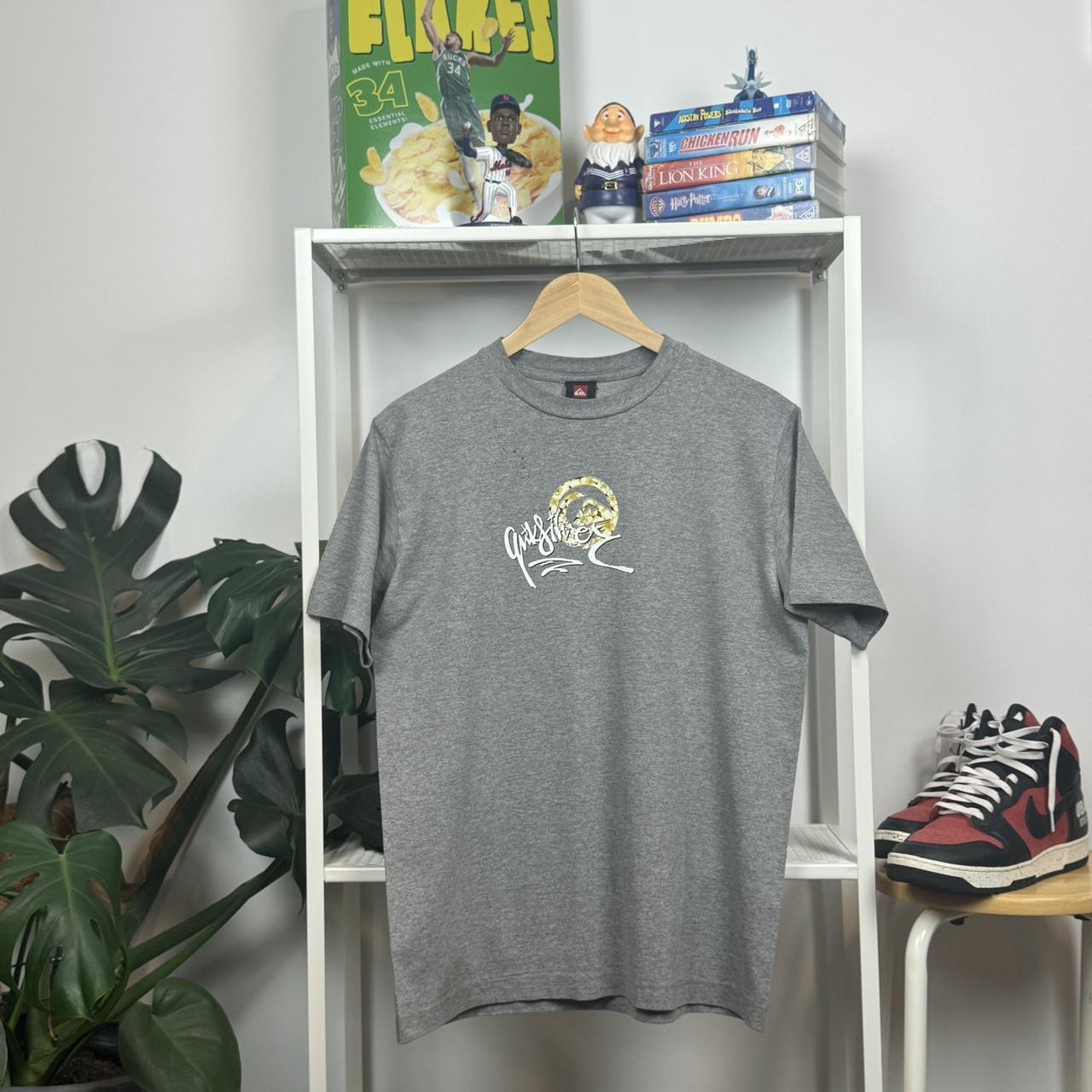 Quiksilver Men's grey T-shirts