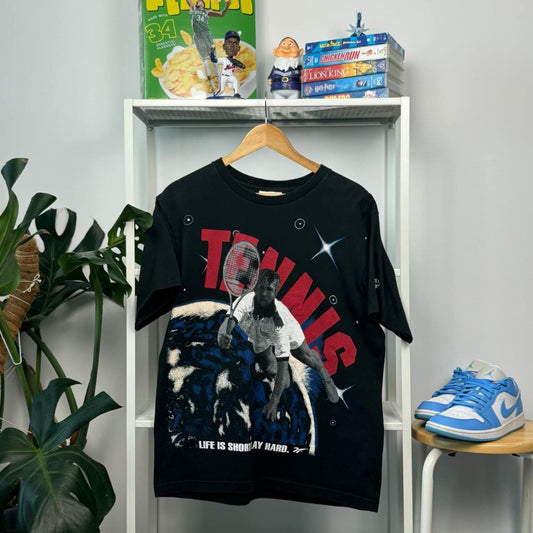 Men's black T-shirts